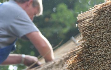 professional Capel Y Graig thatchers